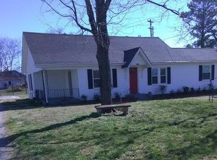 3255 Lakeshore Dr, Old Hickory, TN 37138
