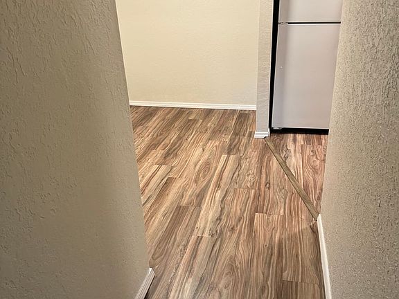 5th image of 335 SW 4th St APT 306