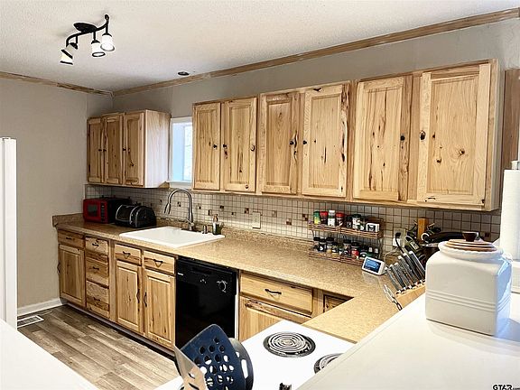 5th image of 20951 Forest Grove Dr