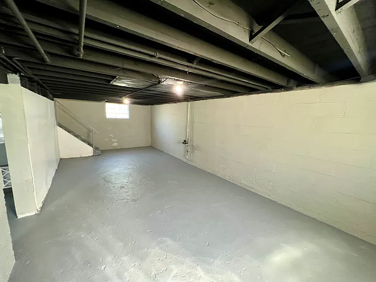 15264 Broadway Ave — Photo 22
