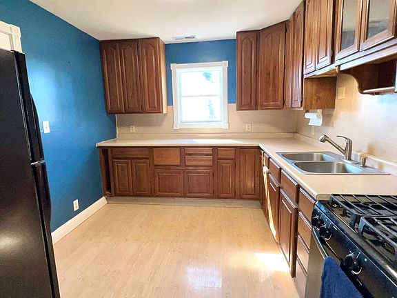 3rd image of 10517 N Barnard Rd