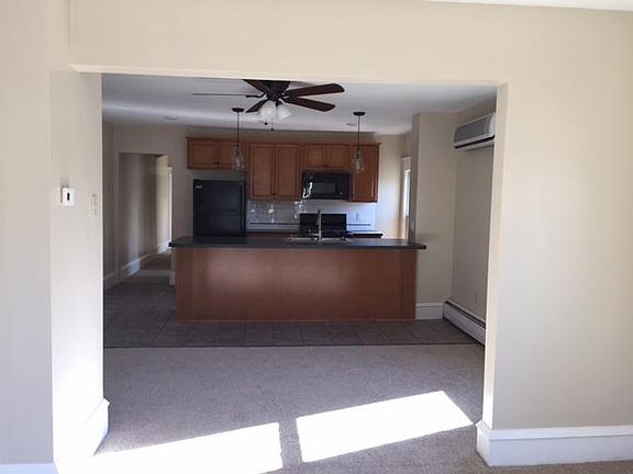 5th image of 1689 Wyoming Ave
