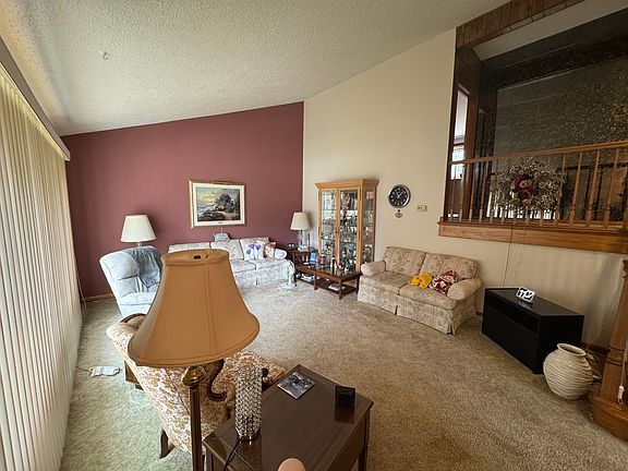 3rd image of 17329 Oconto Ave