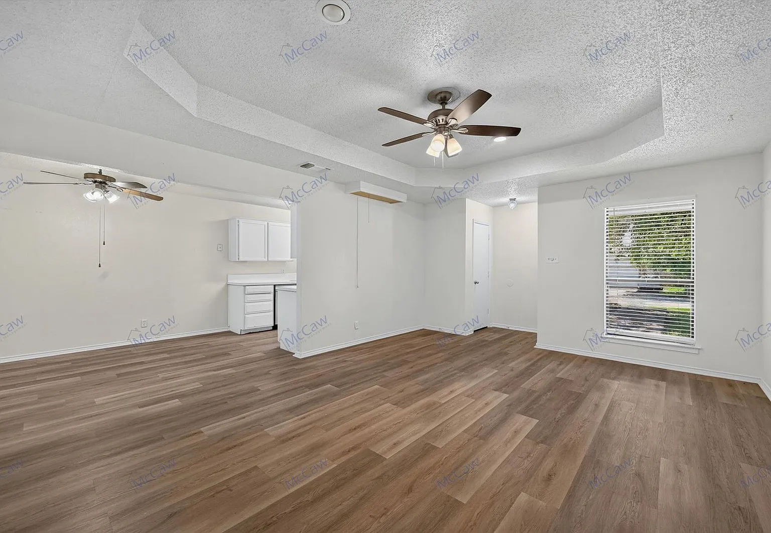 2 bed, 1.0 bath, 1048 sqft, $1,500 — Photo 3