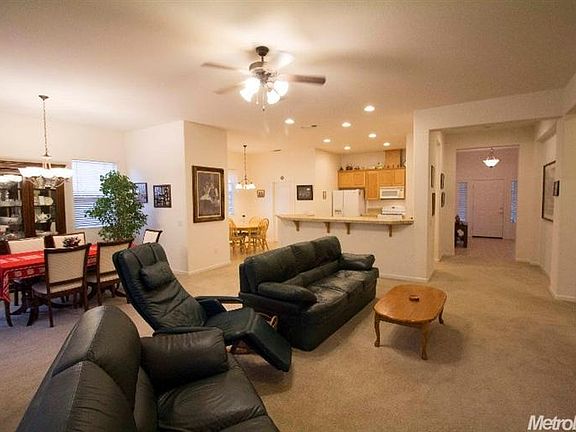 3rd image of 7733 Briarberry Way