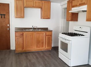 3215 S Throop St #1B, Chicago, IL 60608