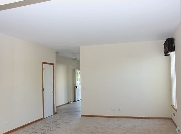 3rd image of 3012 Hunt Club Ct