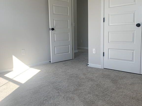5th image of 601 Southwind Way