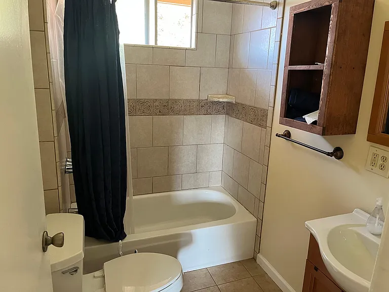 3130 Las Palmas Ave — Photo 7