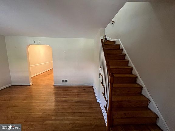 5th image of 4713 Wrenwood Ave