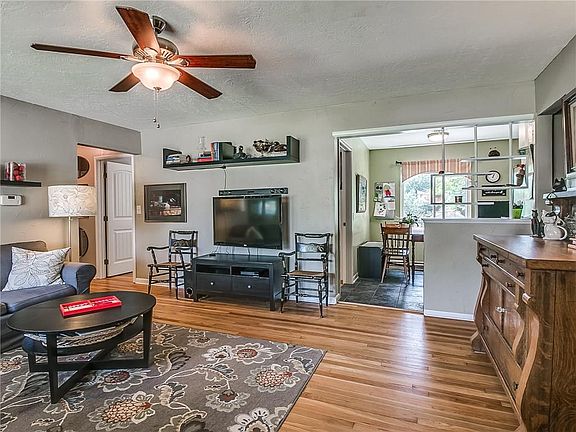 5th image of 1346 Dorchester Dr