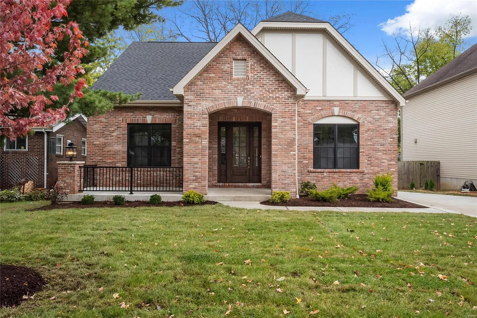 1032 N Taylor Ave photo 1