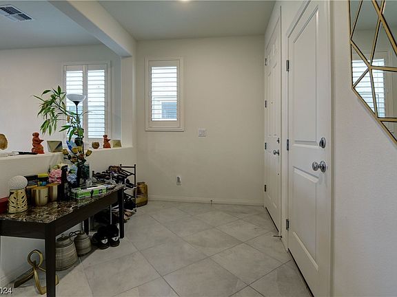 4th image of 9836 Ravenswood Peak Ave