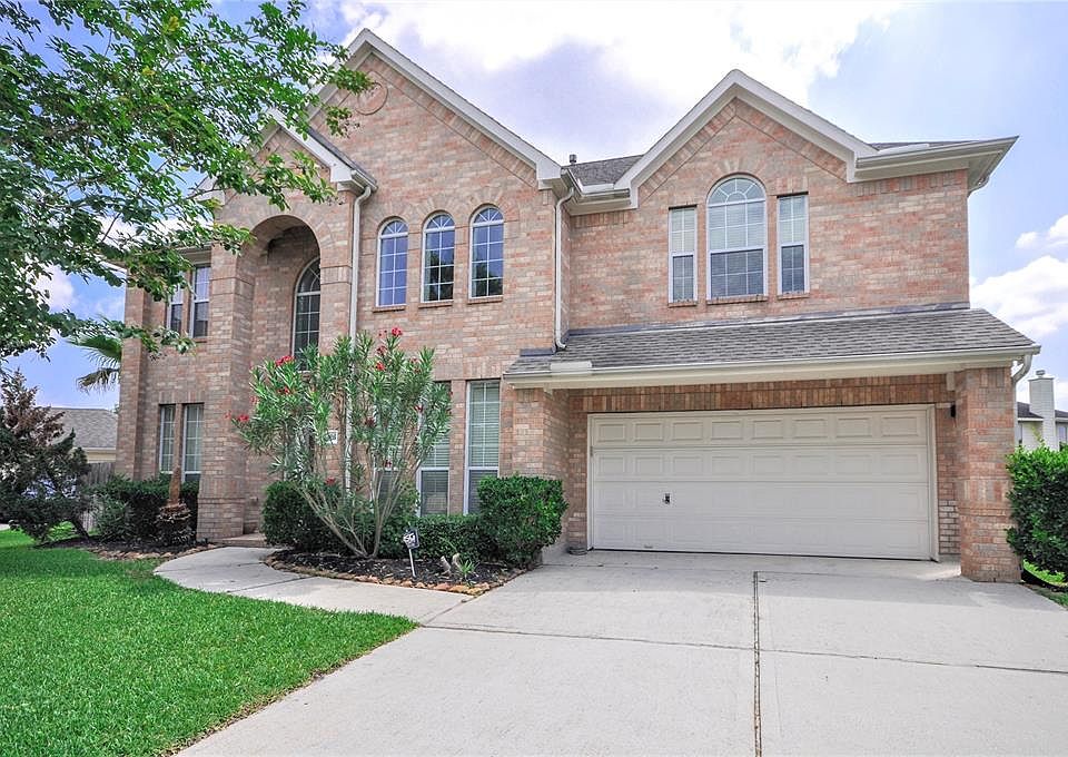 1st image of 25605 Ayers Ln