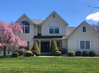 10 Sequoia Trl, Highland Mills, NY 10930