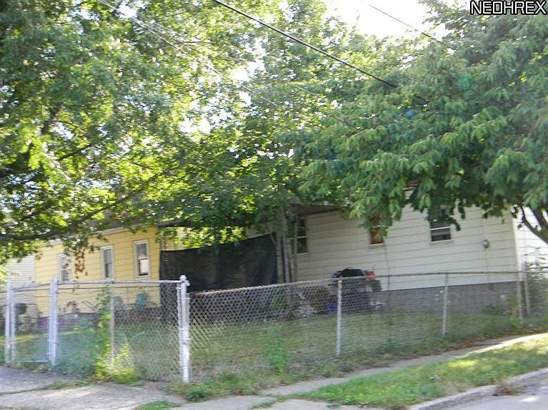2nd image of 4009 E 27th St
