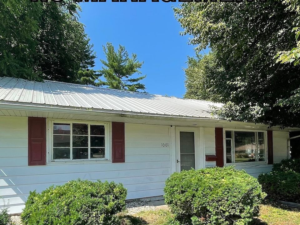 1st image of 1001 W Voorhees St