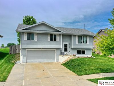 2233 NW 57th St, Lincoln, NE, 68528