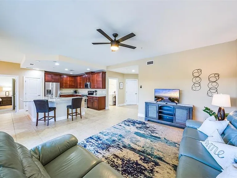 15144 Palmer Lake Cir #102 — Photo 4