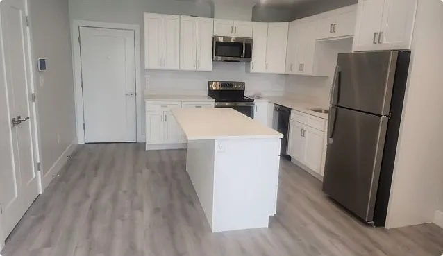 333 Lee Burbank Hwy #1 — Photo 2