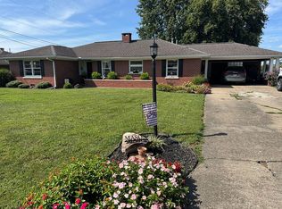 205 Cameo Ln, Carmi, IL 62821