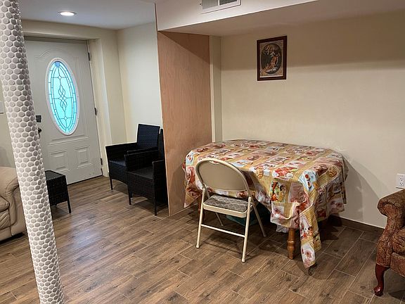 4th image of 210 Mohican Ave