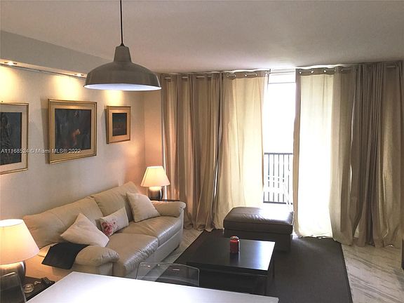4th image of 20379 W Country Club Dr APT 1037