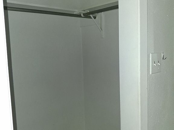 5th image of 4302 16th St APT 12