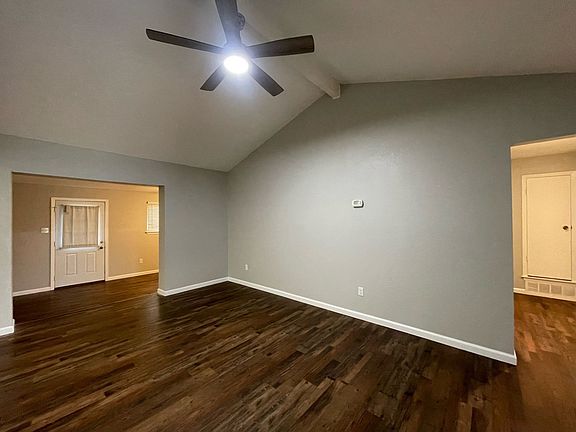 2nd image of 411 Mockingbird Dr