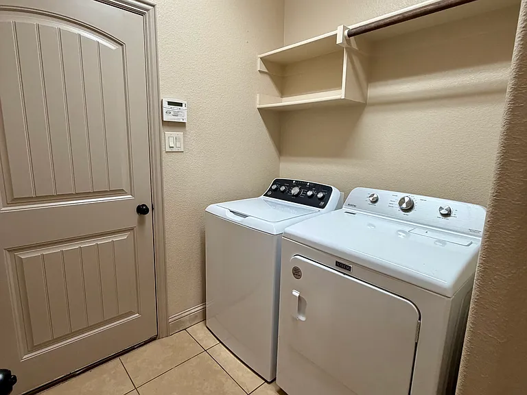 307 Nixon Dr — Photo 20
