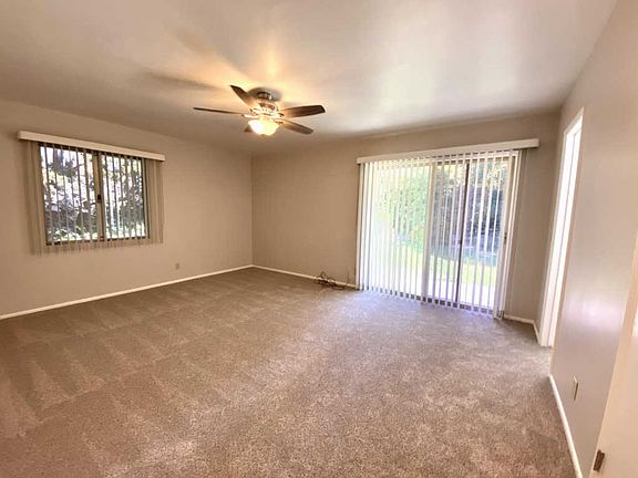 3rd image of 436 Los Verdes Dr