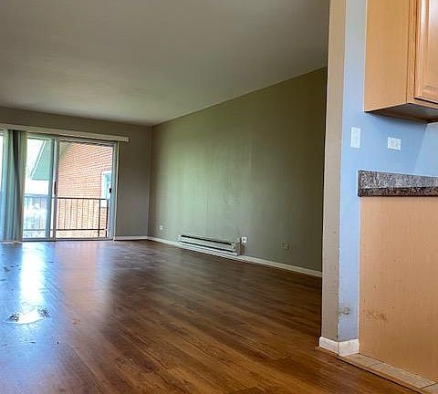 5th image of 1900 W Knightsbridge Dr Unit 2E