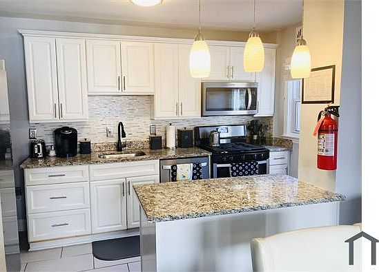 5th image of 1268 Gittings Ave