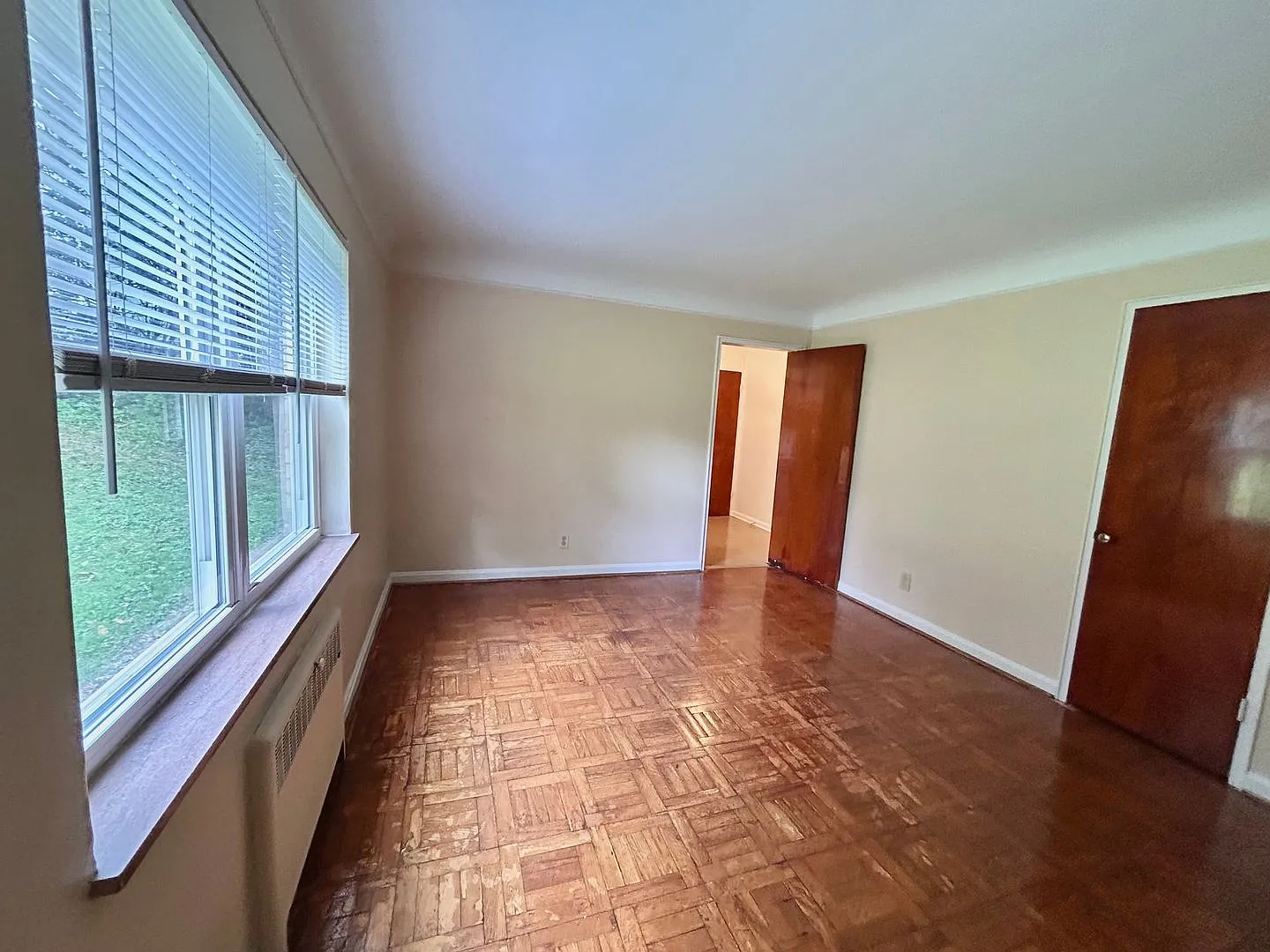 1 bed, 1.0 bath, $995 — Photo 2