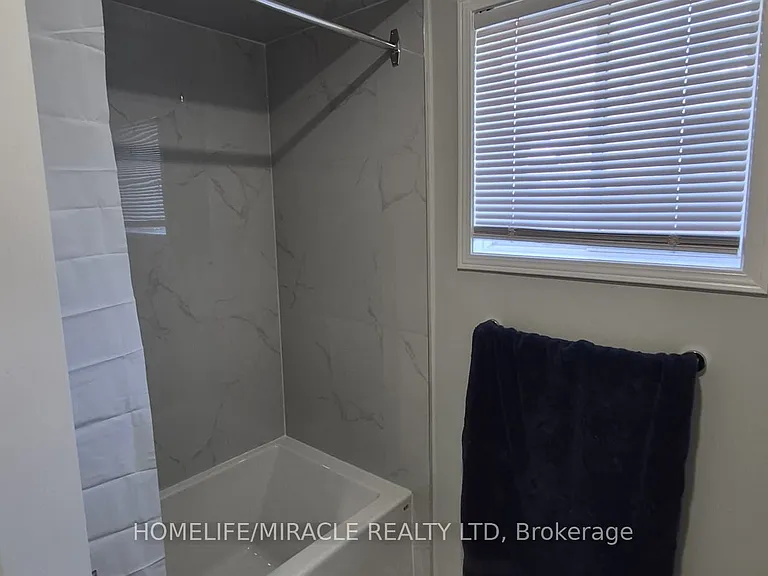 7123 Spyglass Cres — Photo 39