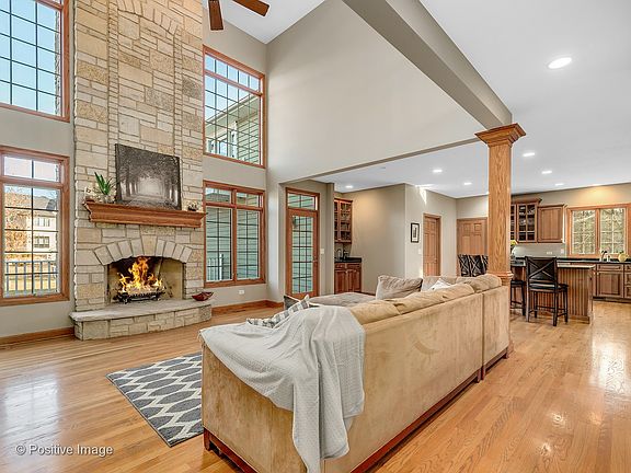 5th image of 3S530 Herrick Hills Ct