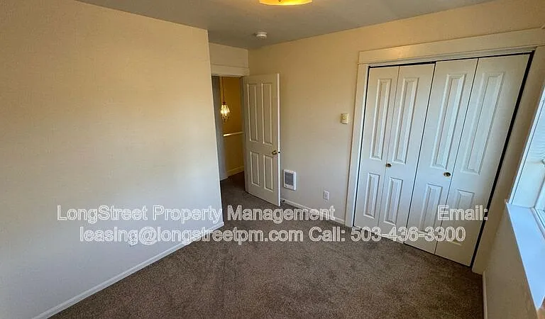 1927 NW Highland Dr — Photo 19