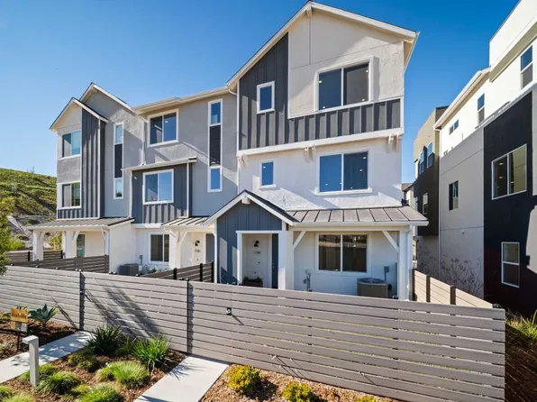 27308 Bear Creek Ln, Valencia, CA 91381