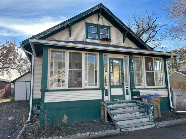 House- NE, 706 6th Ave NE #1, Minot, ND 58703