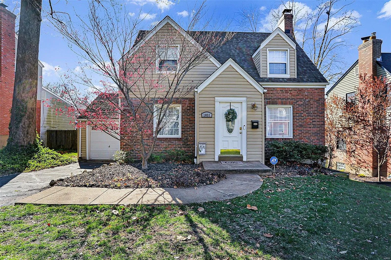 1031 Sylvan Pl photo 1