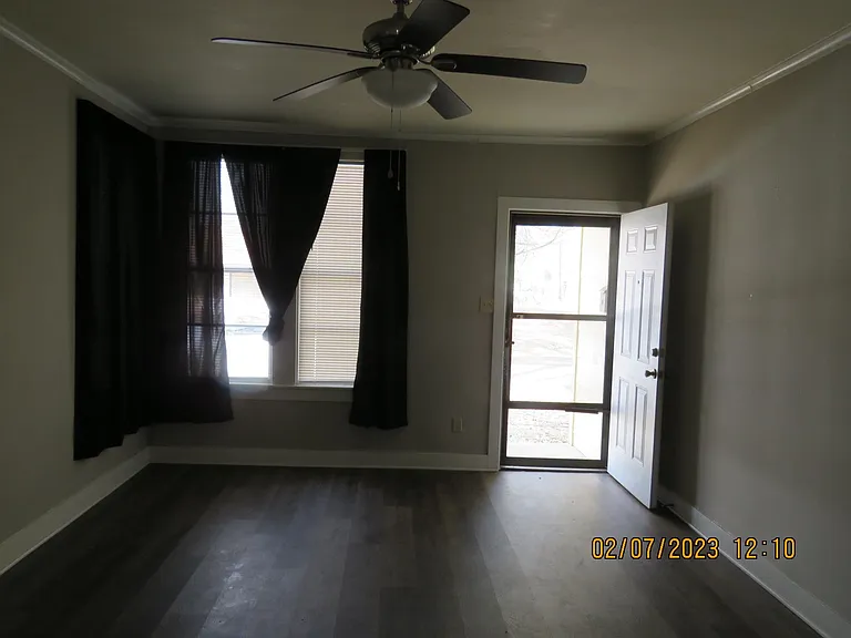 106 Jewel Dr — Photo 3