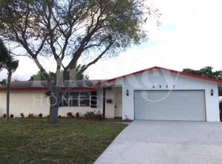 4317 Honeysuckle Ave, Palm Beach Gardens, FL 33410