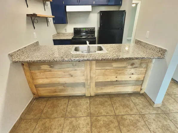 446 E Acacia St #6, Stockton, CA 95202