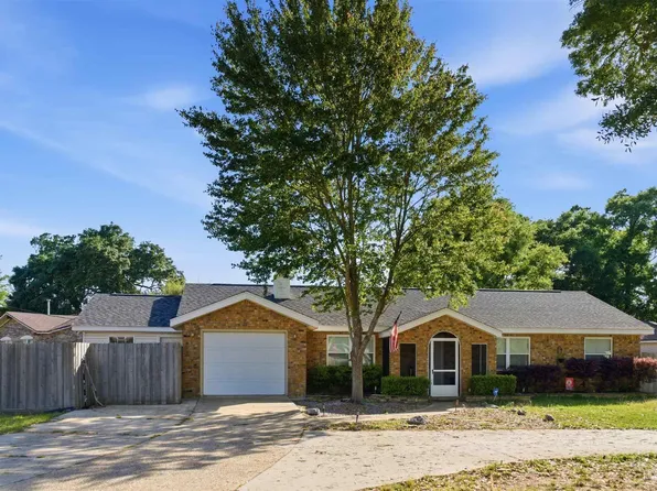 8395 Lofton Dr, Pensacola, FL 32514