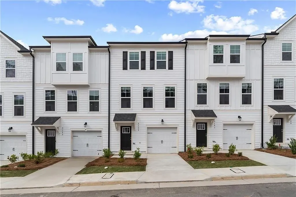 4 bed, 3.5 bath, 1941 sqft, $3,000 — Photo 1