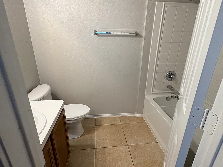 4113 Macy Ln — Photo 13