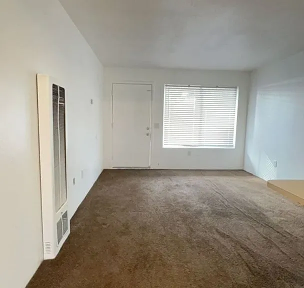 6910 N Santa Fe Dr #2 — Photo 2