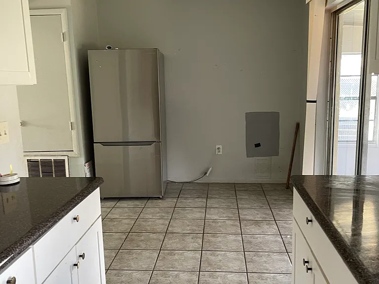 1681 Ann Dr — Photo 4
