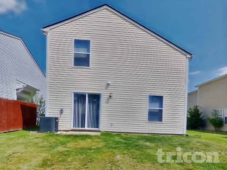 4518 Redcliff South Ln — Photo 15