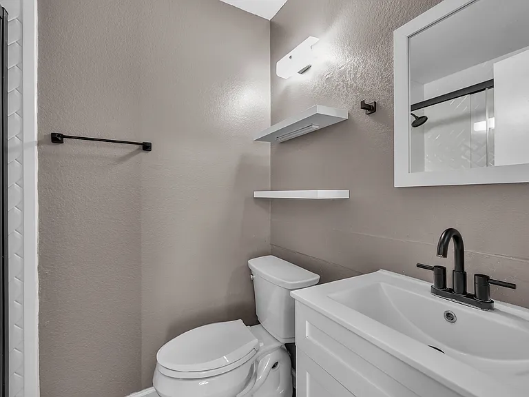 1342 W Emerald Ave #352 — Photo 16
